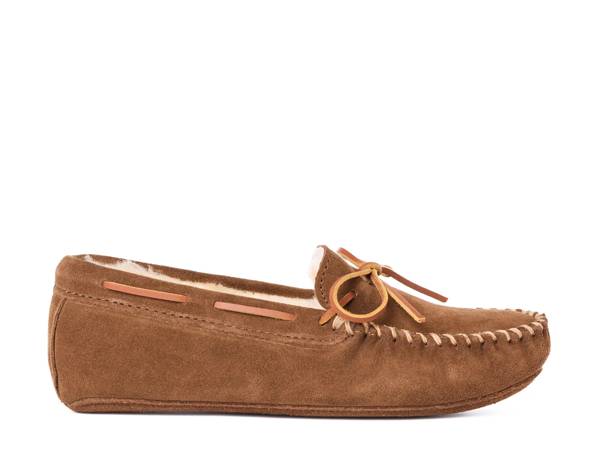 Click to shop men's brown slippers at DSW Designer Shoe Warehouse.