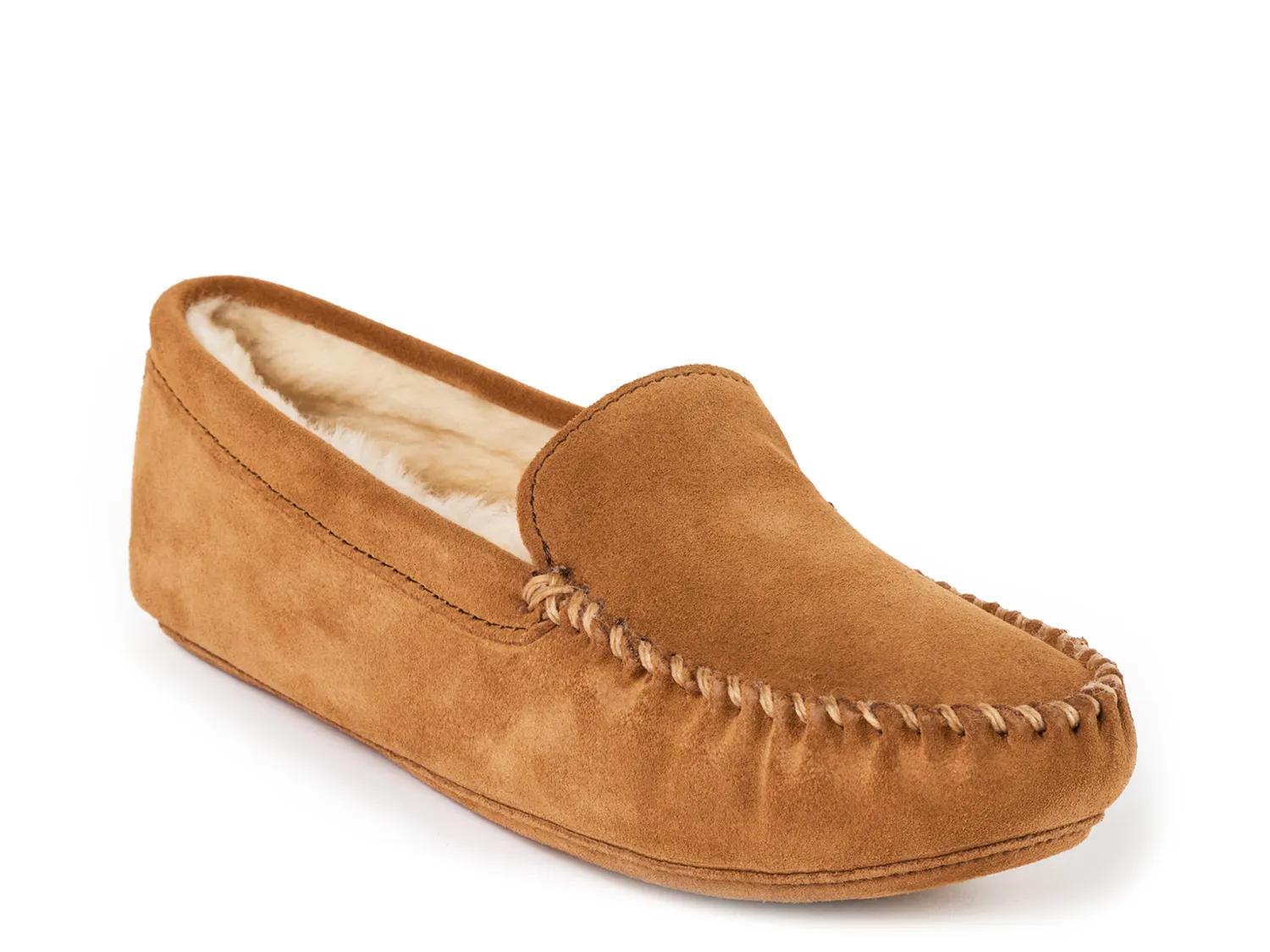 Minnetonka Softsole Slipper In Tan