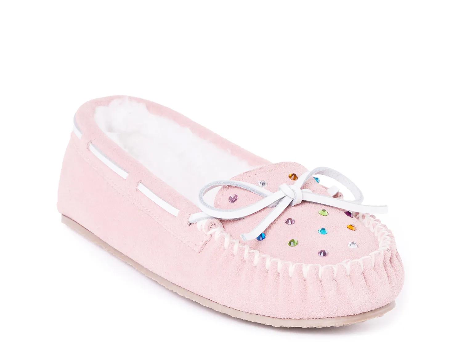 Minnetonka Rhinestone Cally Slipper In Light Pink