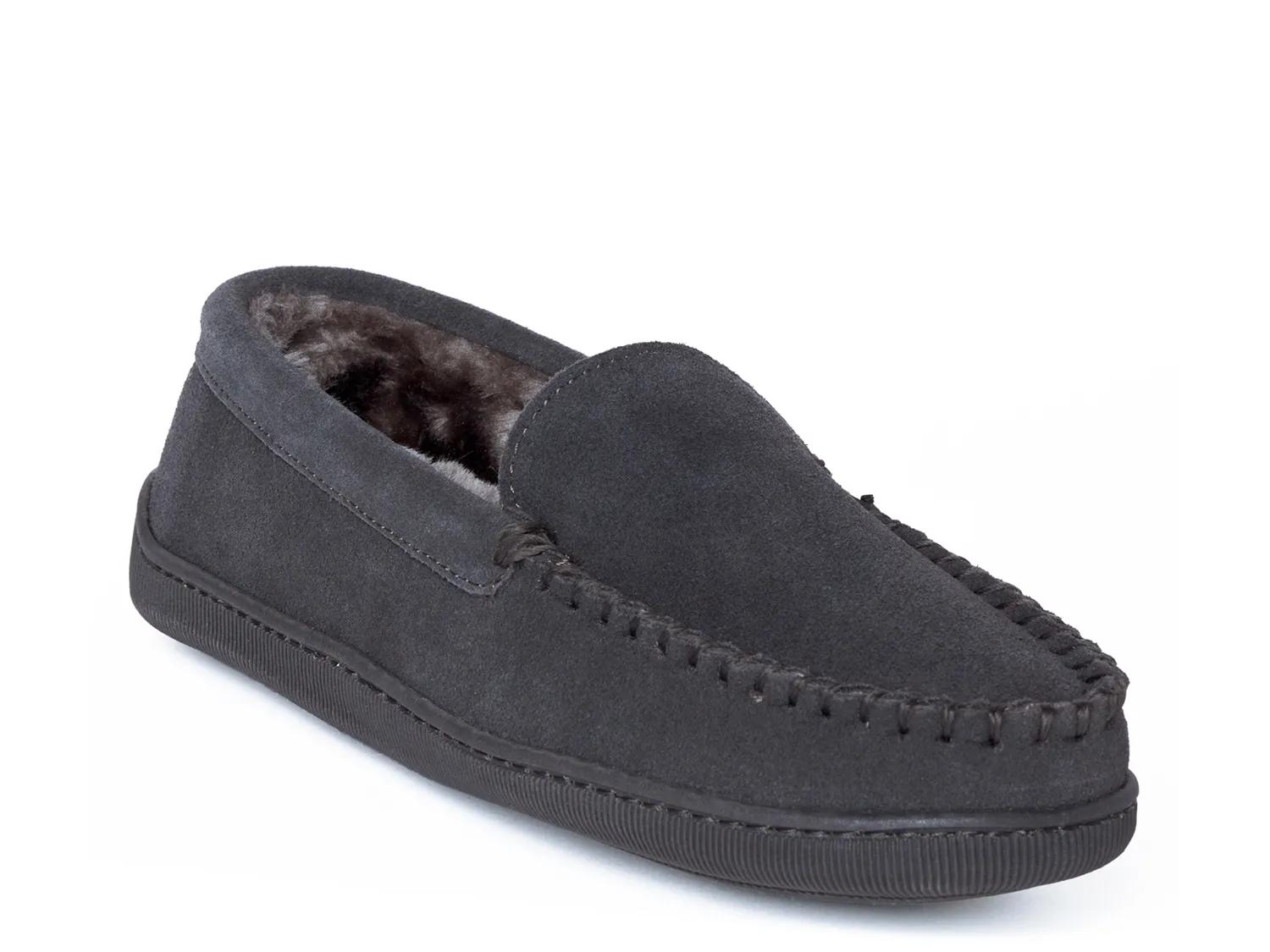 Minnetonka Pile Lined Hardsole Slipper In Grey