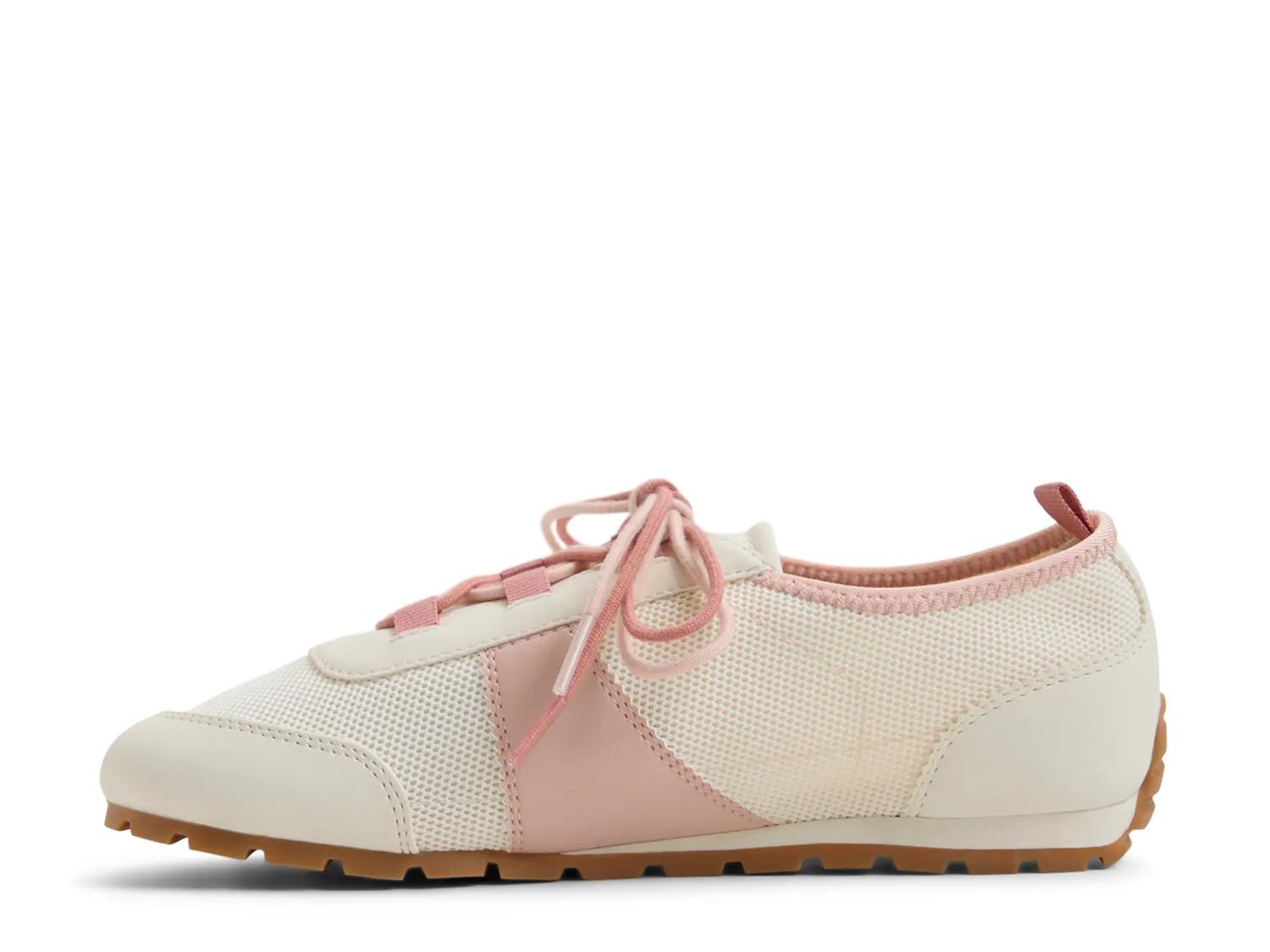 Kaia Sneaker