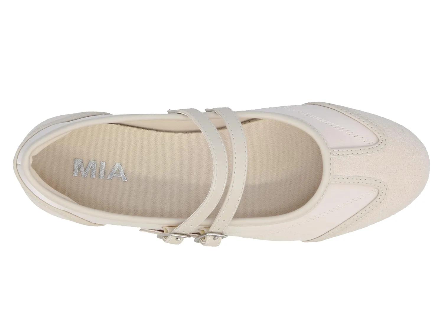 Sorelle Mary Jane Flat
