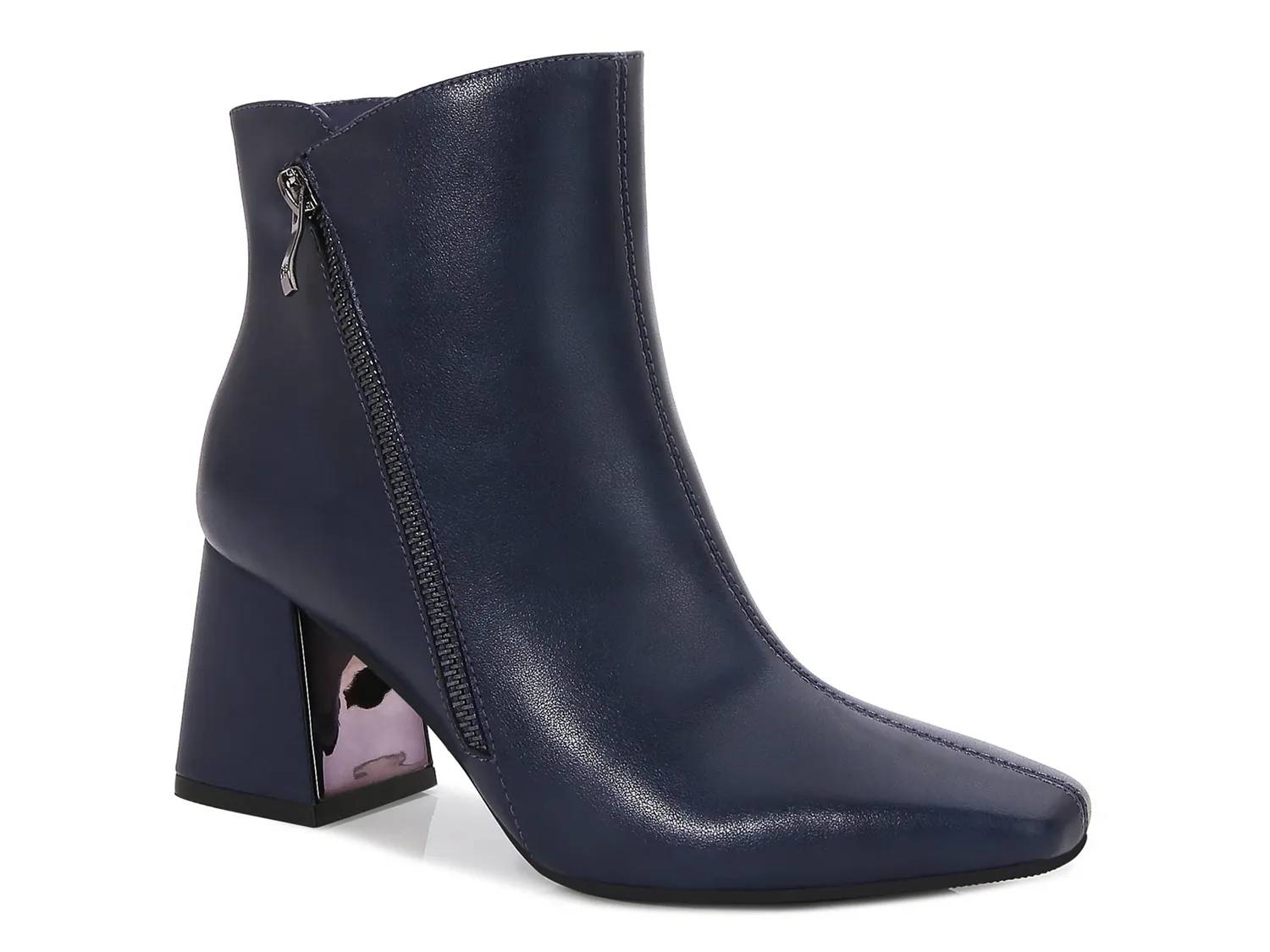 Lyona Bootie