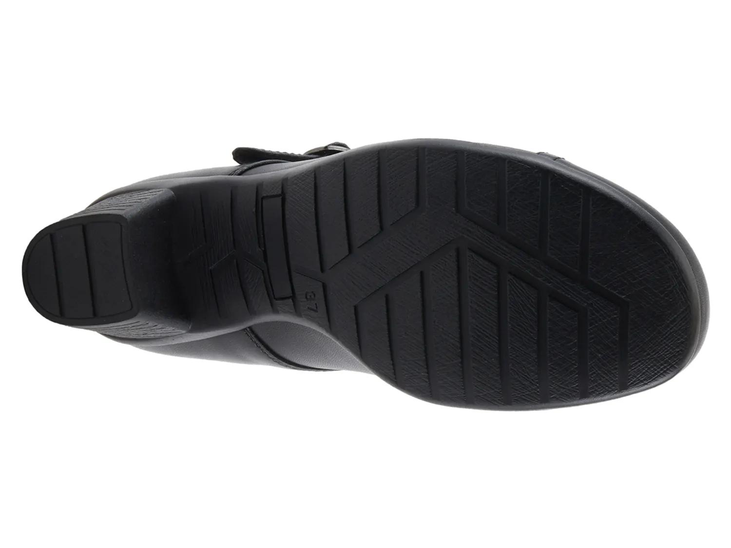 Nalu Mary Jane Pump