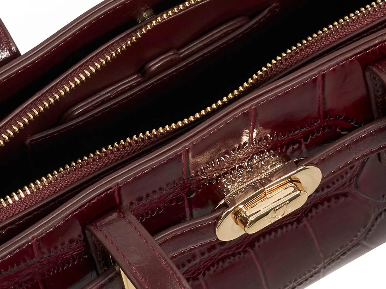 Depend Leather Shoulder Bag