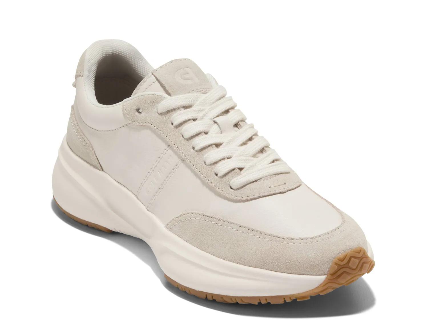 Grand Crosscourt Runner 2.0 Sneaker - Women's