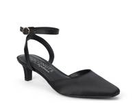 Finn Pump Black view
