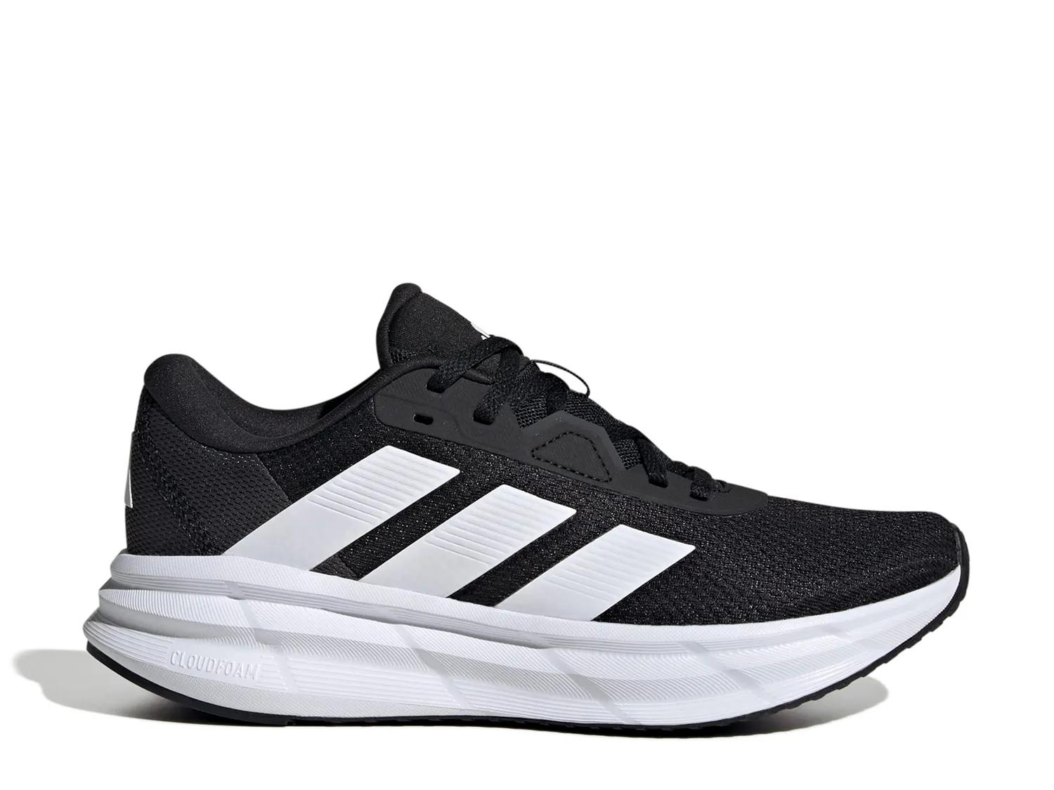 Galaxy 7 Running Shoe