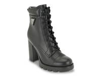 Nellsy Bootie Black view