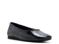 Darcyy Flat Black view