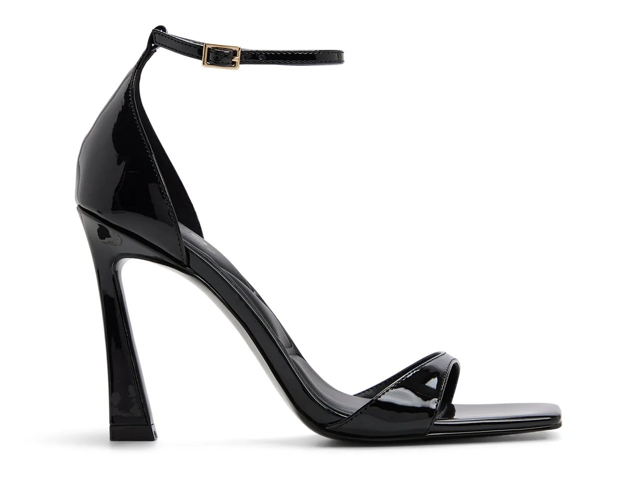Evvie Sandal