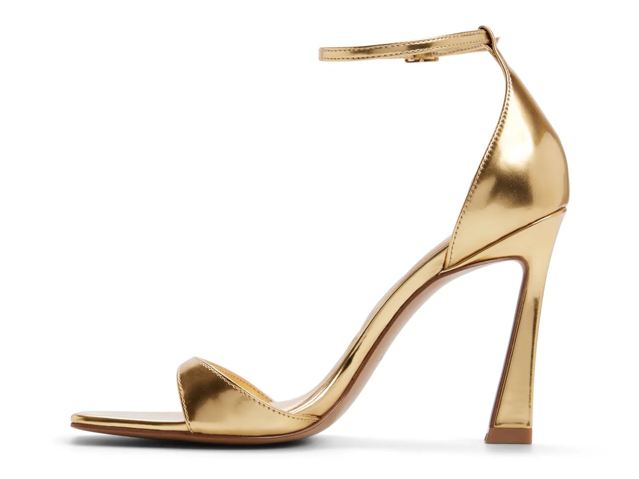 Evvie Sandal