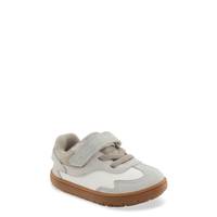 Toddler Boys' Arlo Sneaker TAUPE view