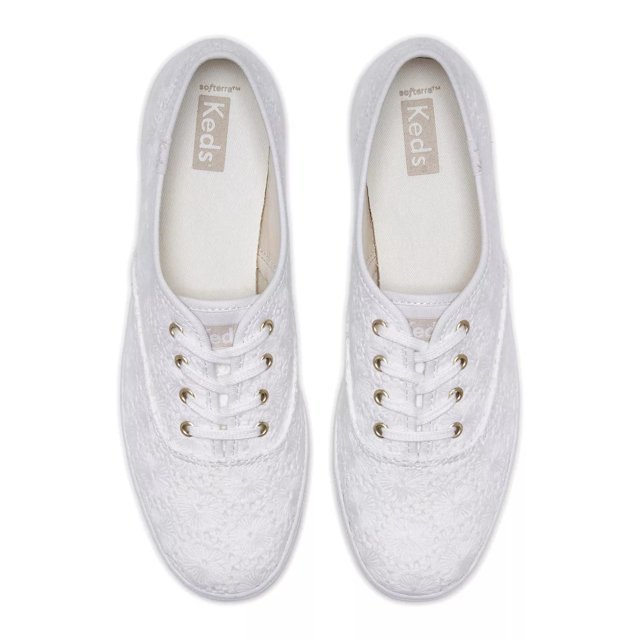 Champion Crochet Lace Up