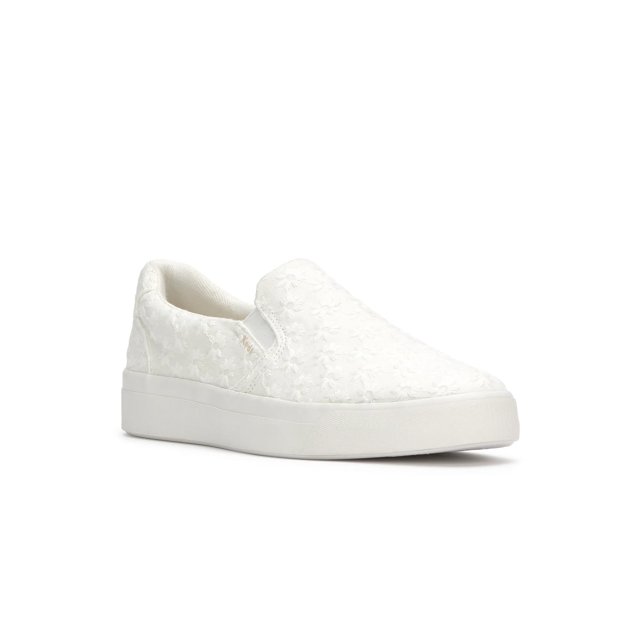 Pursuit Starburst Eyelet Slip On