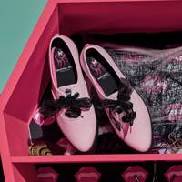 x Monster High™️ Point Canvas Pink view