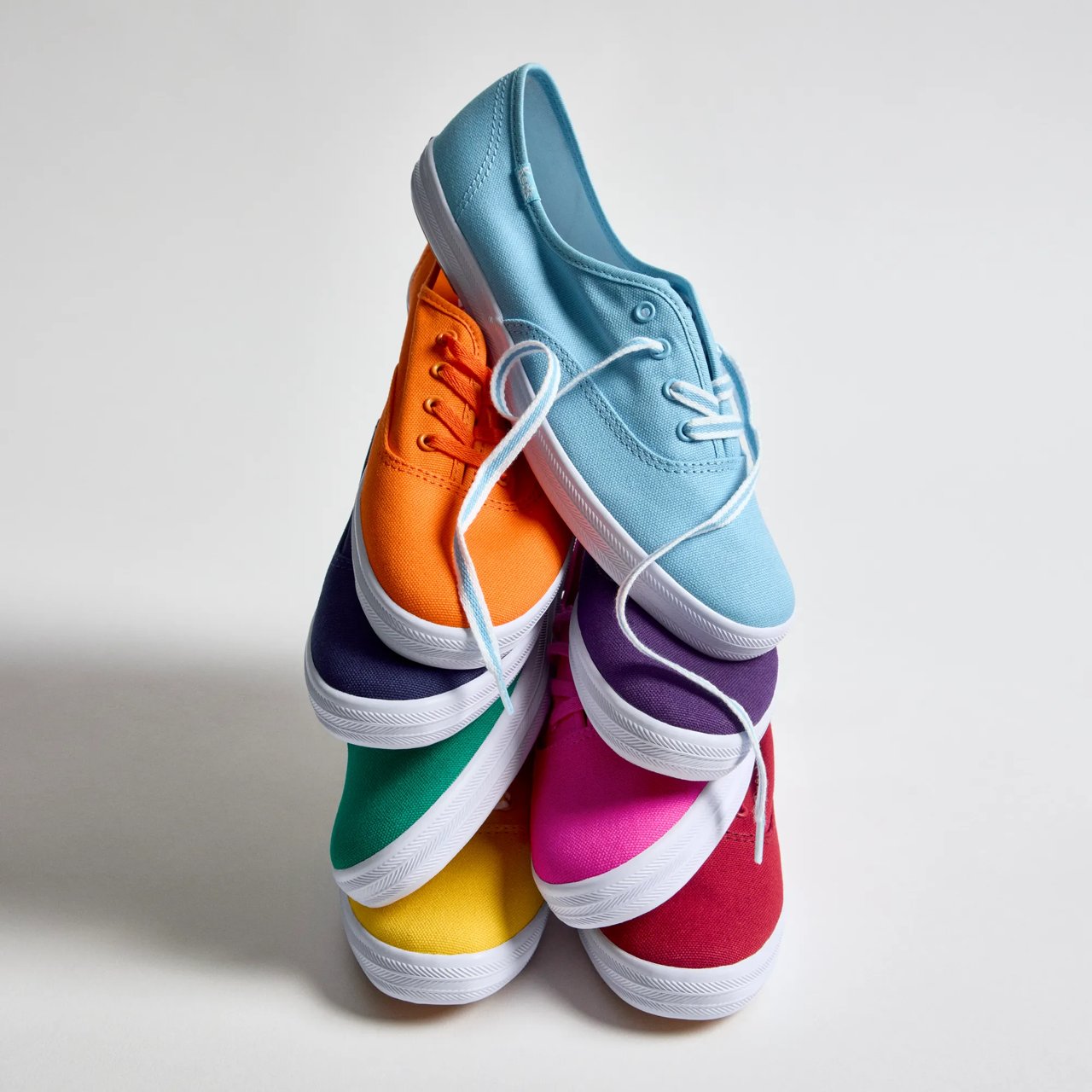 Champion Canvas Lace-Up