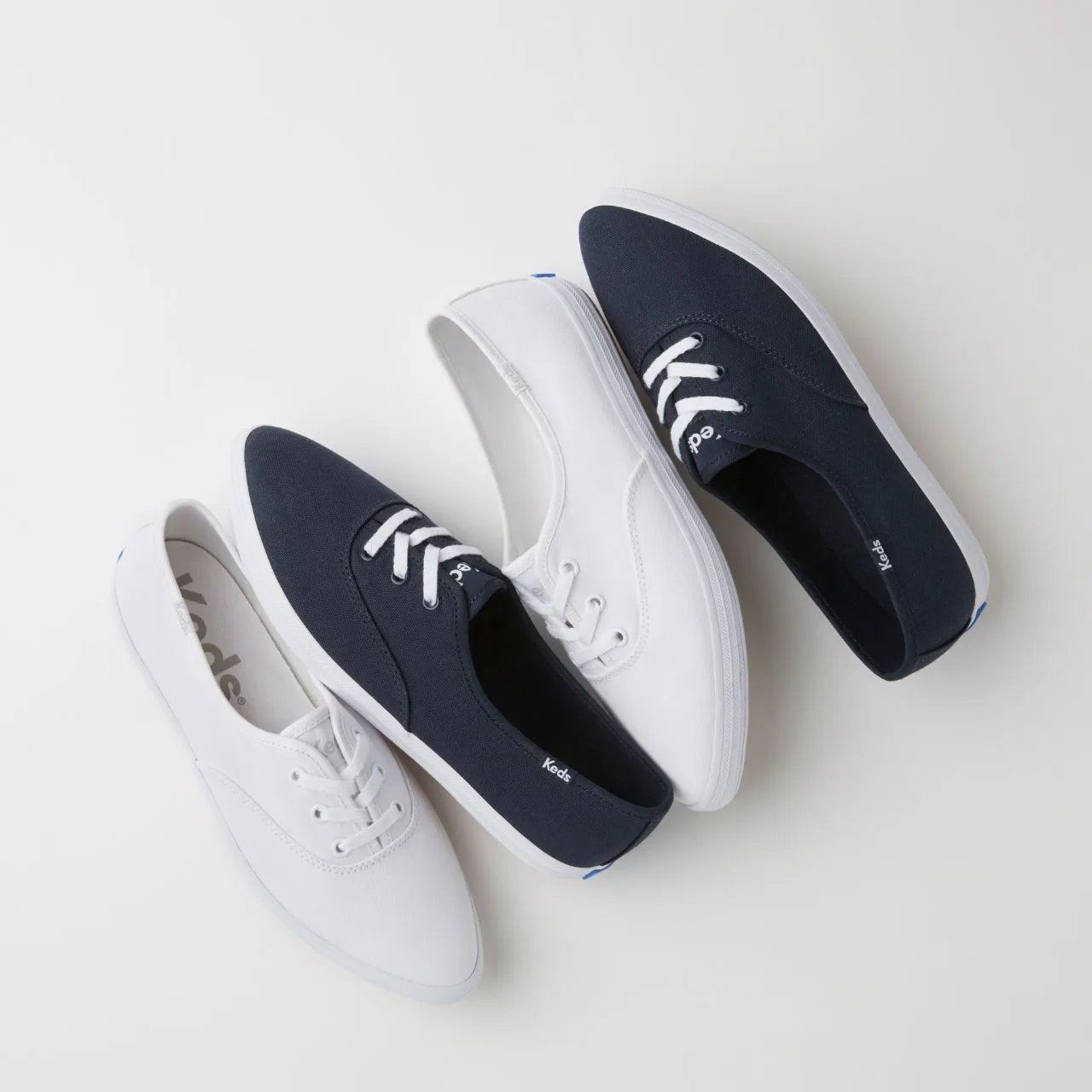 Champion Point Low Canvas Lace Up