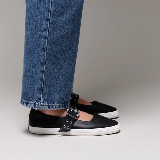 Square Toe Mary Jane Leather Grommet Buckle