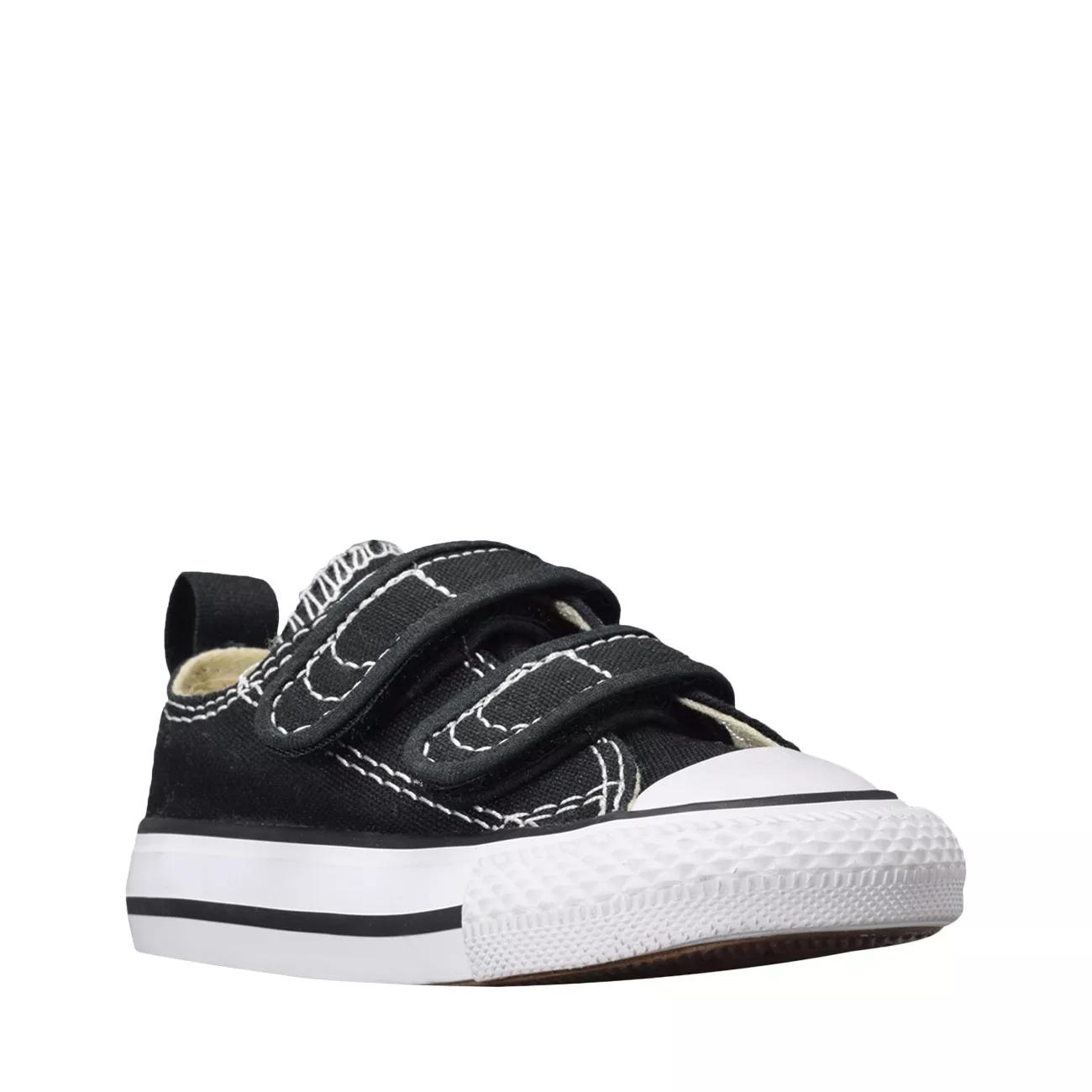 Converse Toddler Boys' Chuck Taylor All Star V Sneaker | The Shoe Co.