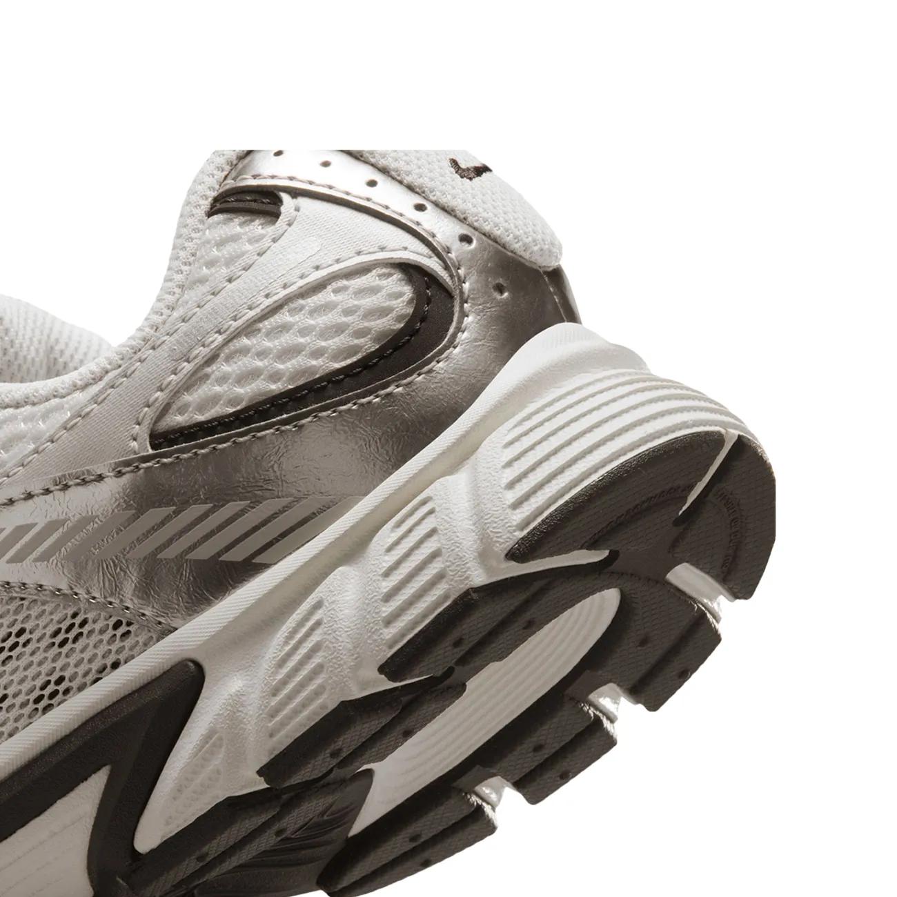 Youth Boys' V5 RNR Sneaker