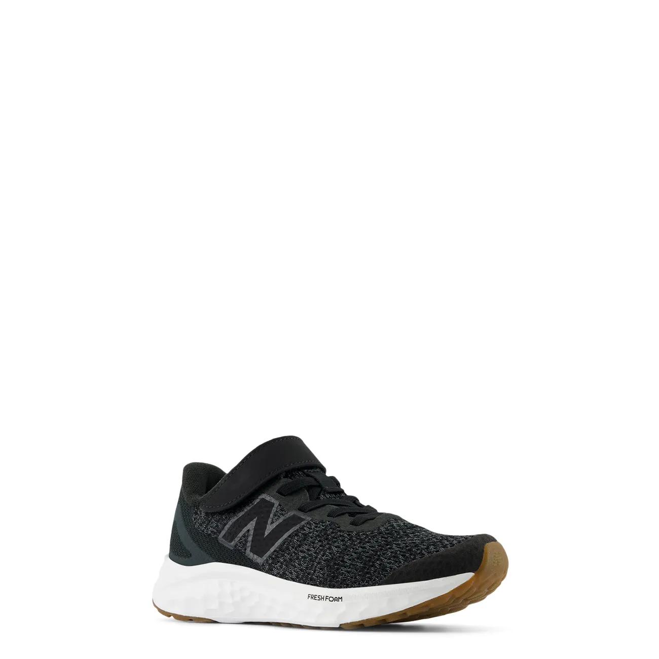 Kids'  Youth Boy's Fresh Foam Arishi V4 Sneaker In Black from The Shoe Company