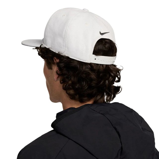 Retro 72 Pro Snapback Cap