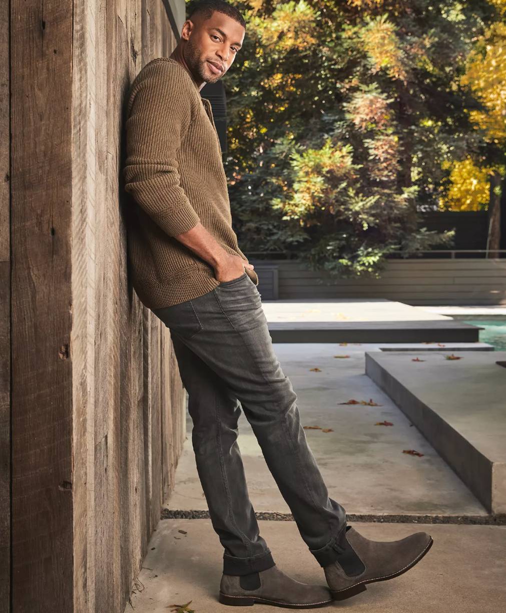 Featuring the Crown Vintage Glory 2 Boot. Click to shop this style.