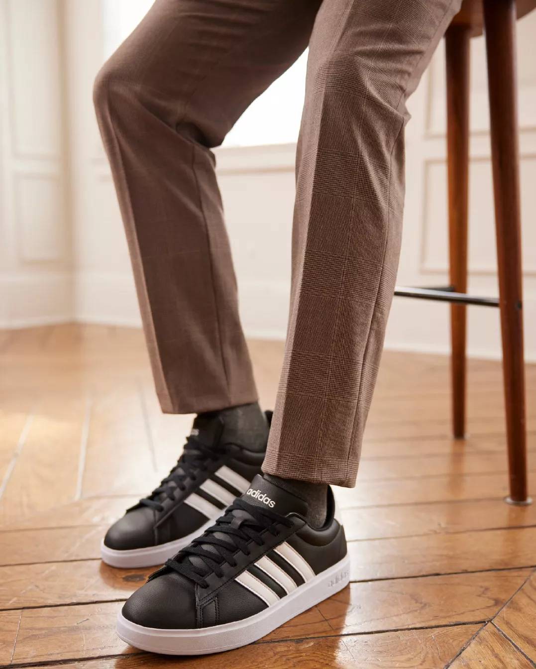 Easy-to-Style Court Sneakers