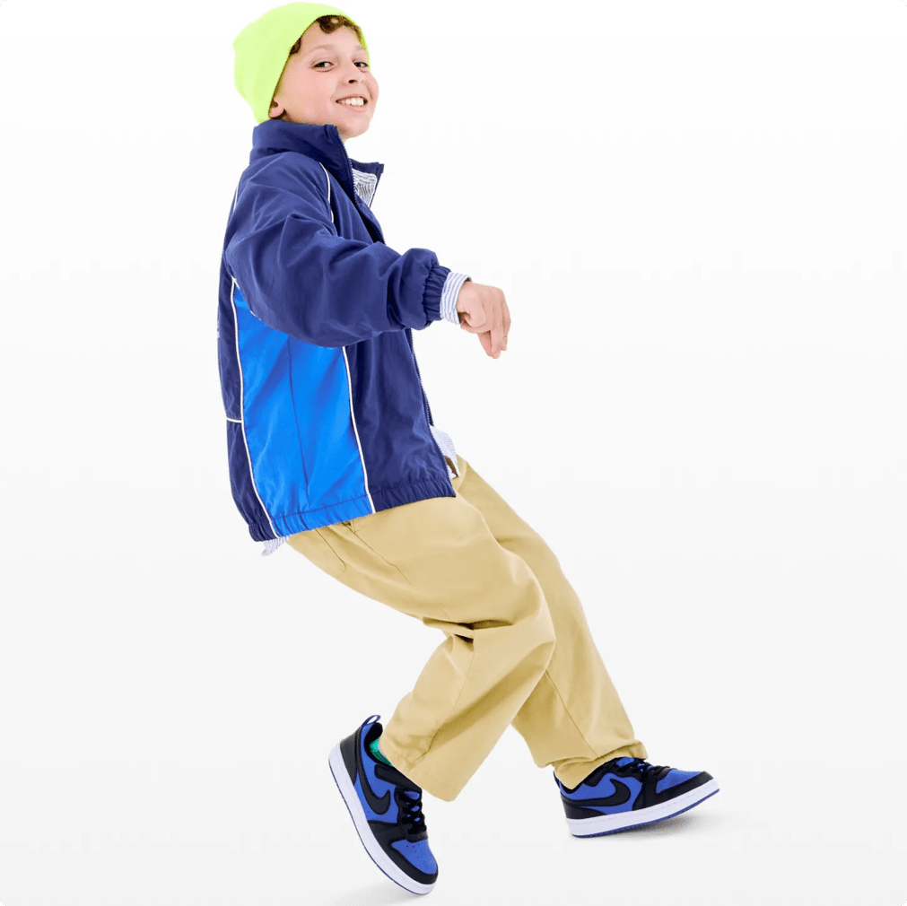 Click to view the Kids' Shoe Size Guide.