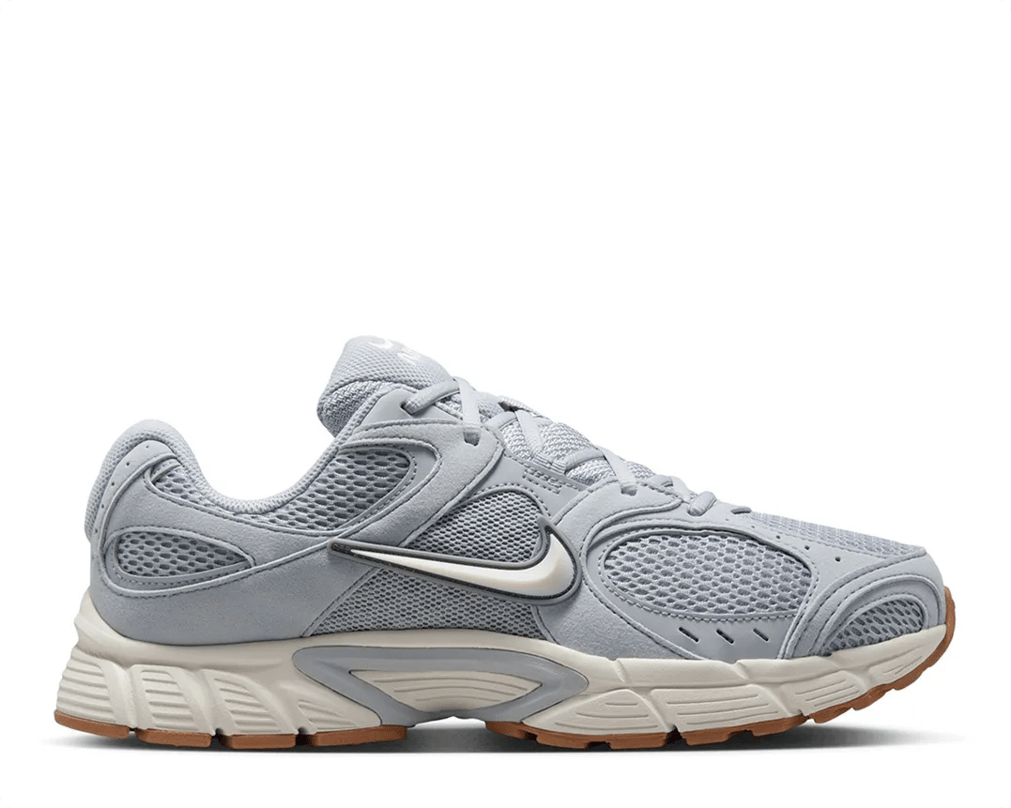 Featuring The Nike v5 RNR Sneaker