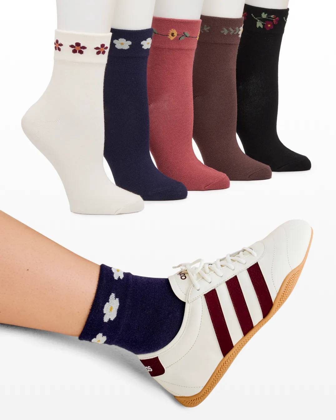 Click to shop women's crew socks at DSW Designer Shoe Warehouse.