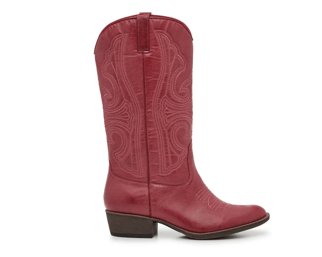 A person wearing the Coconuts by Matisse Legend Cowboy Boot 317350.