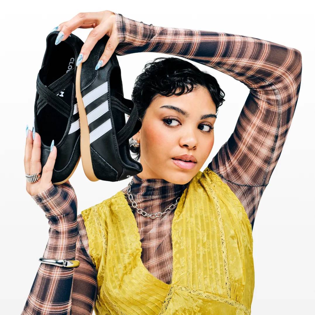 Featuring a model in Frye & Co boots