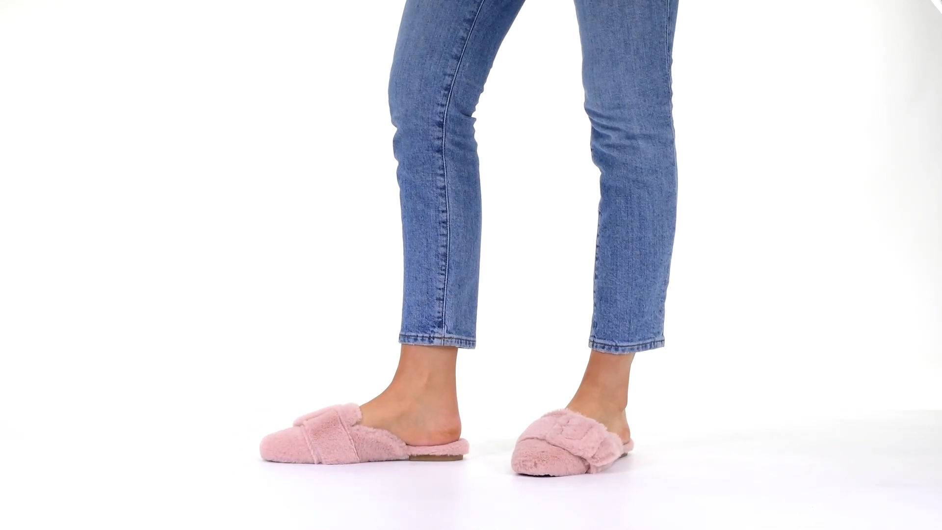 Eara Scuff Slipper - Women's