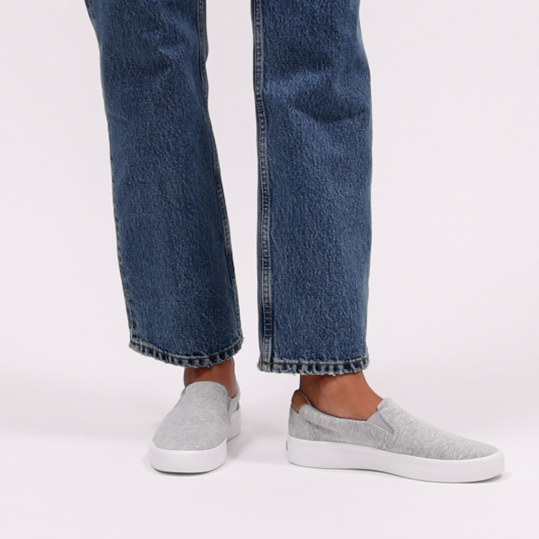 Pursuit Jersey Slip On