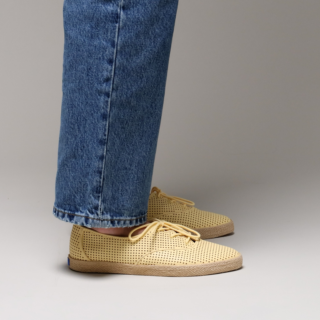 Champion Point Low Wave Perf Leather Lace-Up