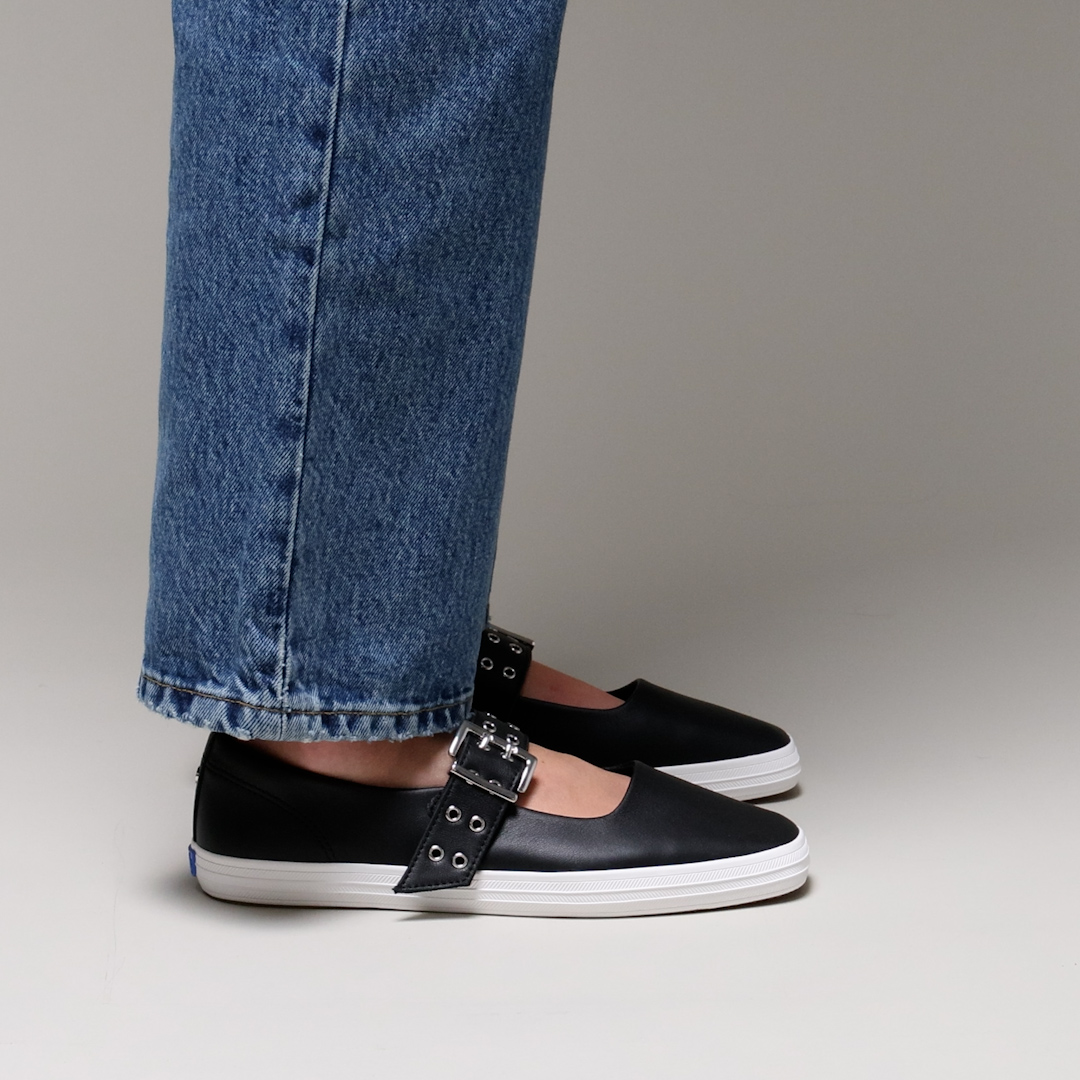 Square Toe Mary Jane Leather Grommet Buckle