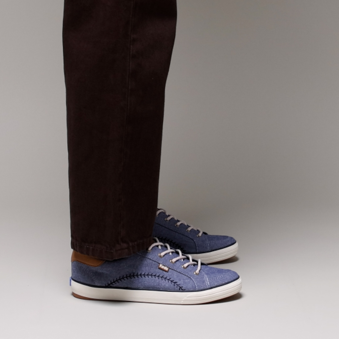 Center III Pennant Chambray Lace-Up