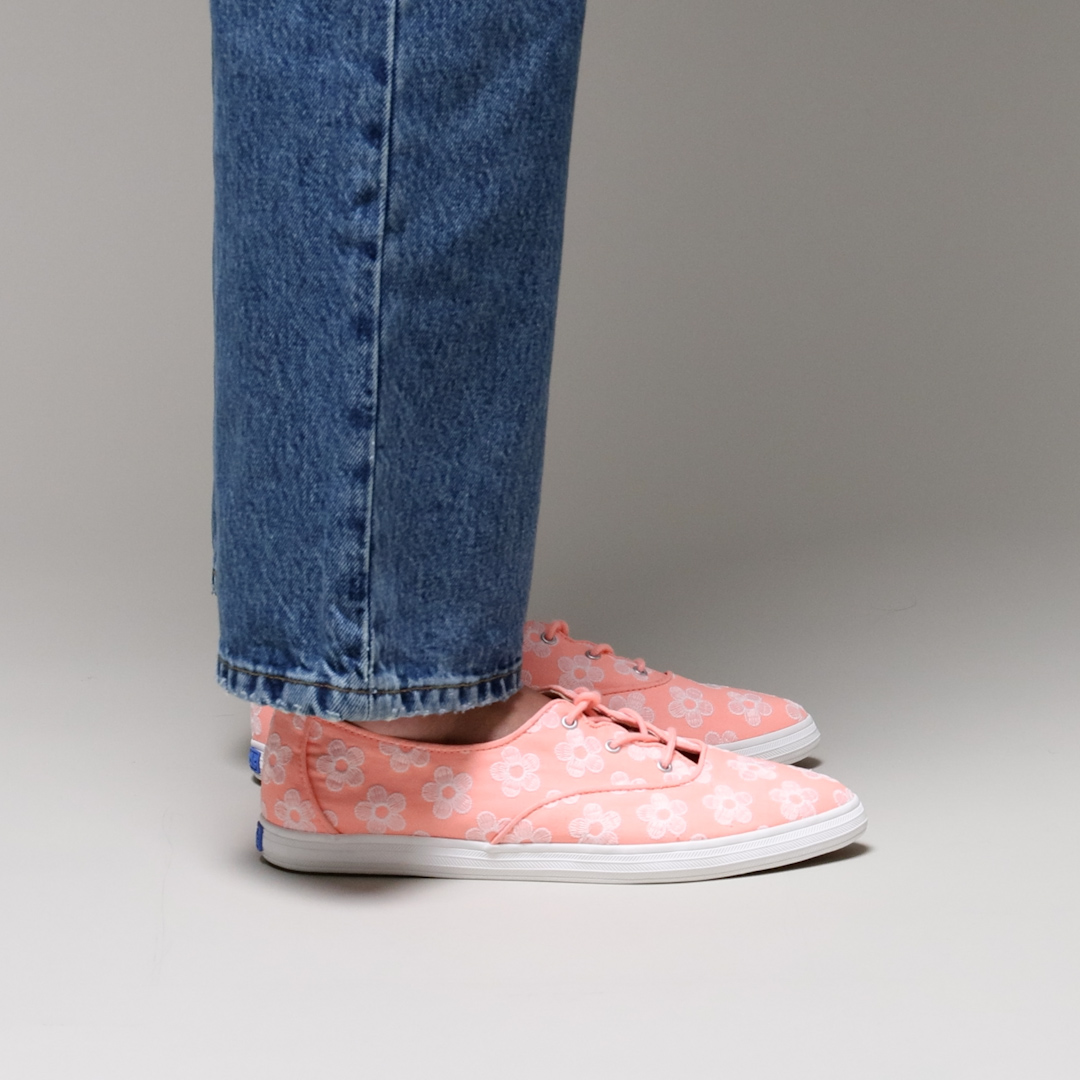 Champion Point Low Wave Nautical Chambray Lace-Up