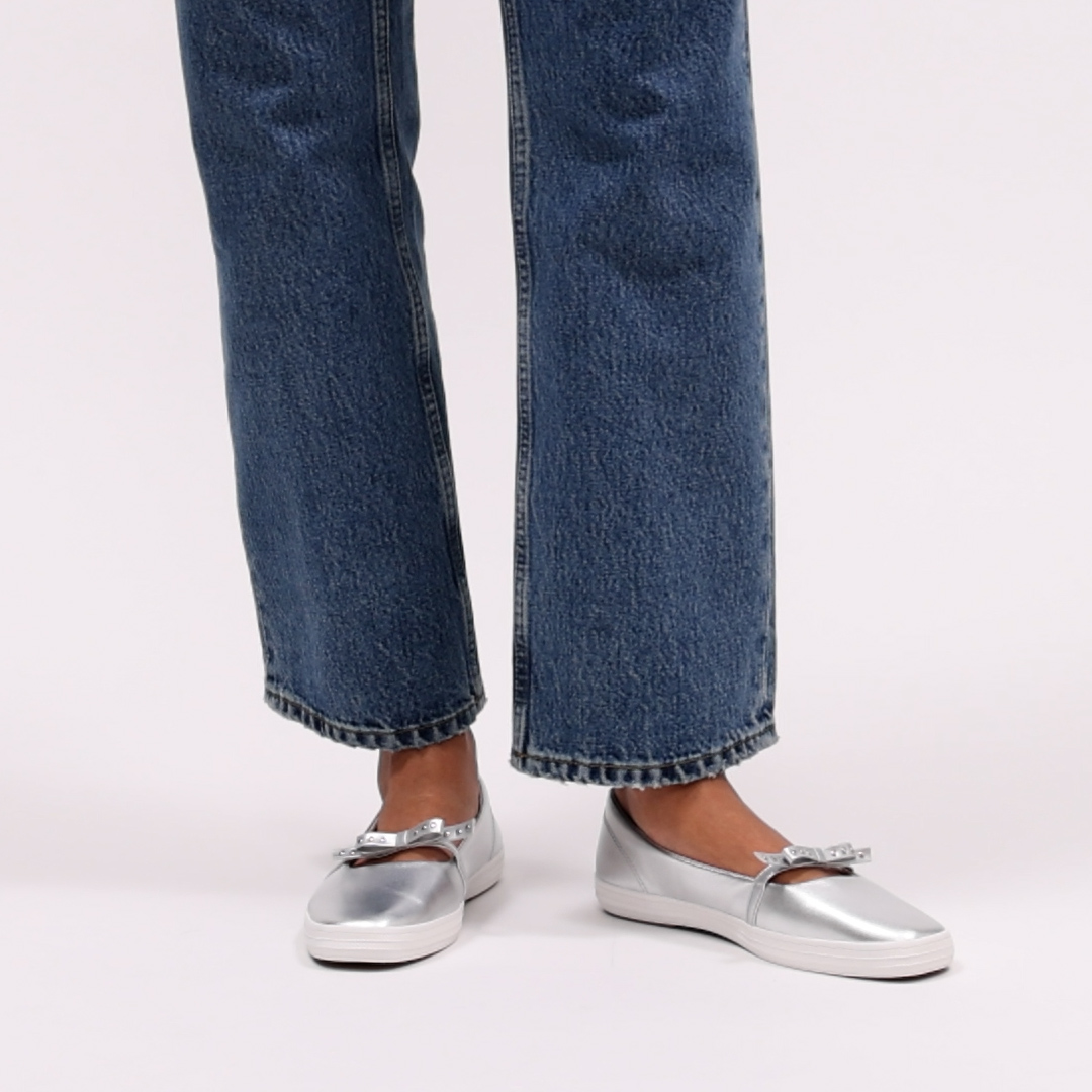 Square Toe Mini Bow Metallic Leather
